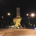 Приехали в город опять ночью. Хорошо, что на первом этаже гостиницы был бар, где владельцы работают до последнего посетителя.